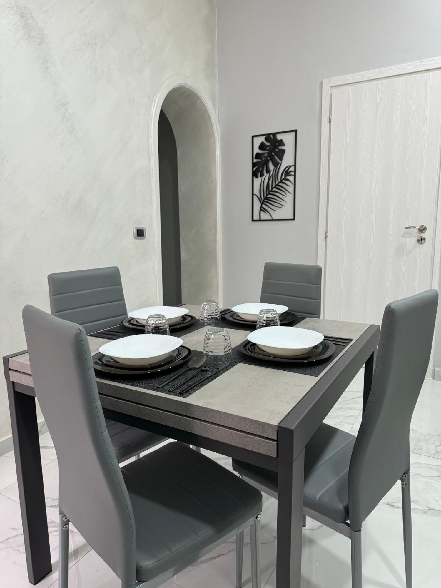 Appartamento Vesuvius House Napoli Esterno foto