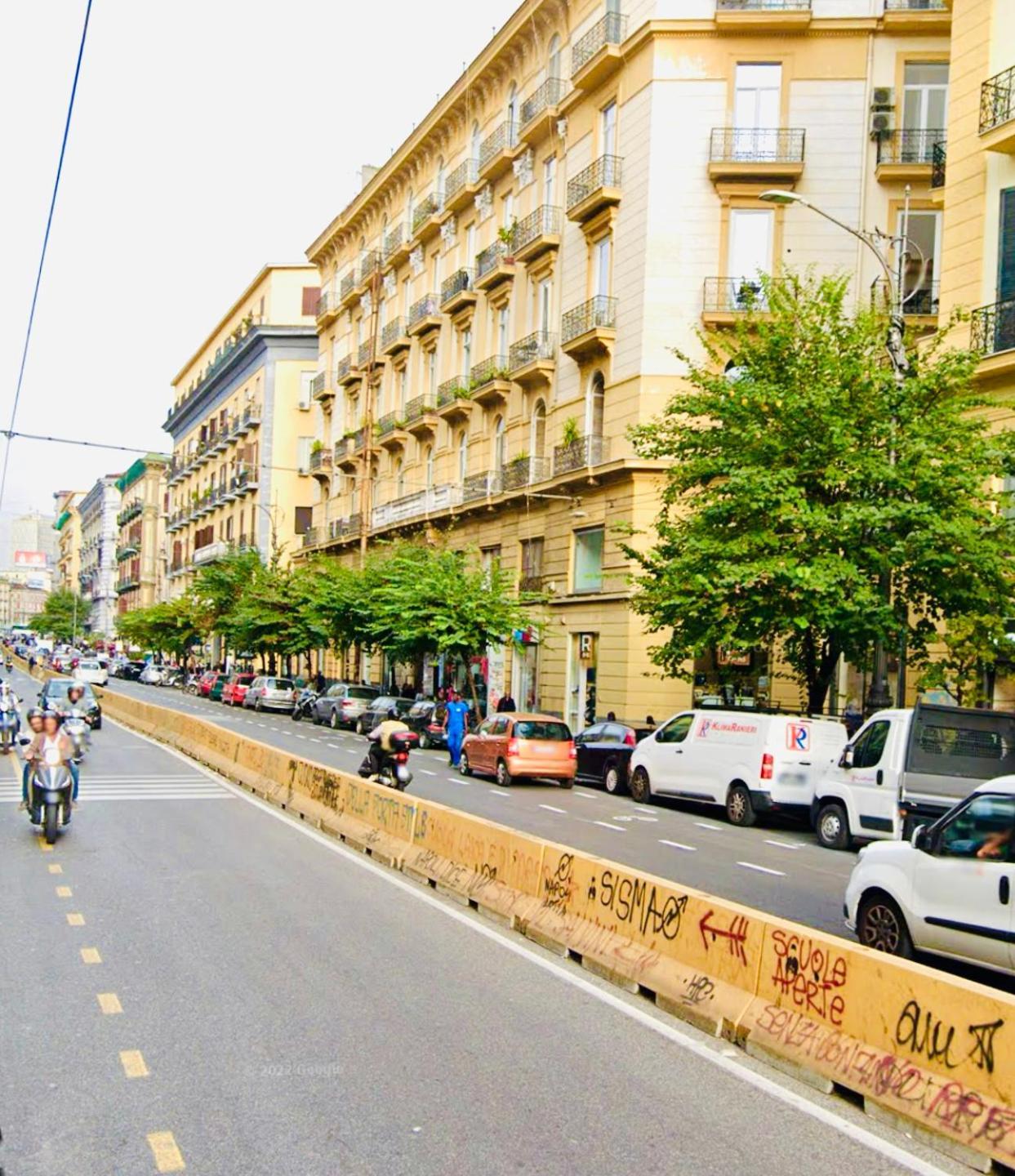 Appartamento Vesuvius House Napoli Esterno foto
